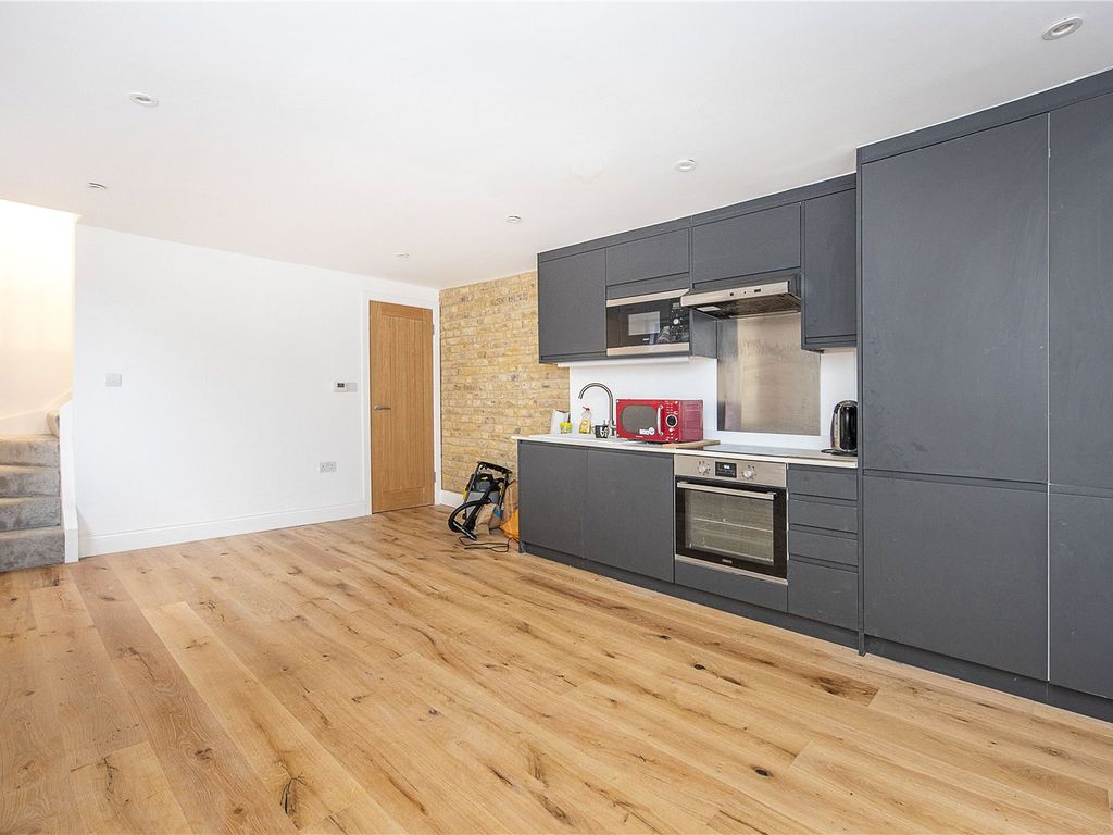 Garratt Lane, London SW18