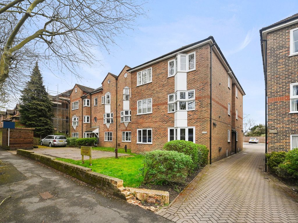 1 bed flat to rent in Overton Road, Sutton SM2, £1,350 pcm Zoopla