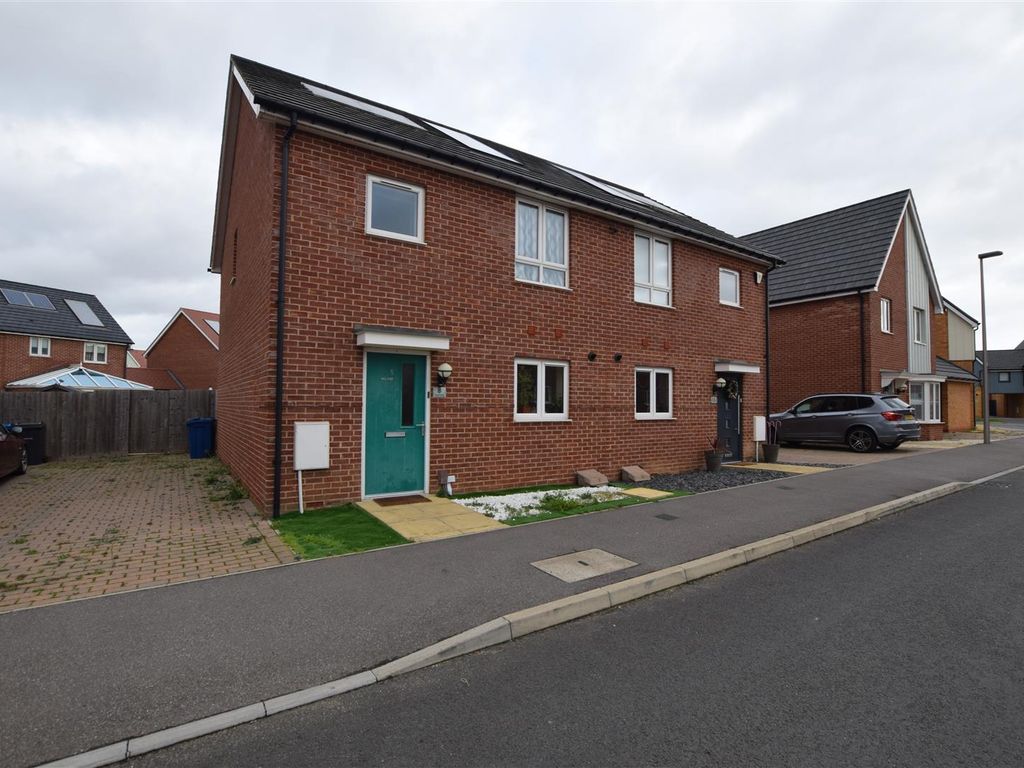 3 bed semidetached house to rent in Torel Way, Grays RM16 Zoopla