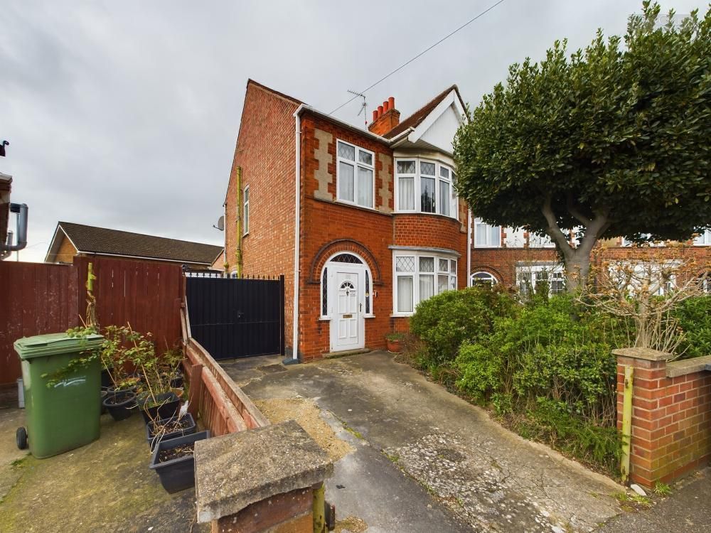 3 bed detached house for sale in Summerfield Road, Peterborough PE1, £