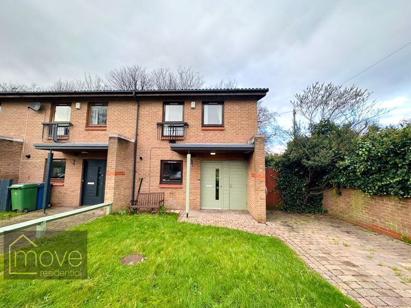 3 bed end terrace house for sale in Evesham Close, Woolton, Liverpool