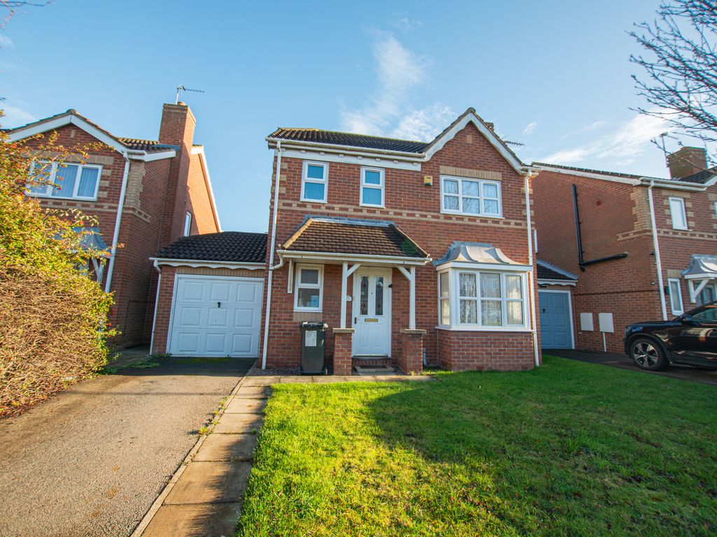 3 bed detached house for sale in Helm Drive, Hull HU9, £225,000 Zoopla