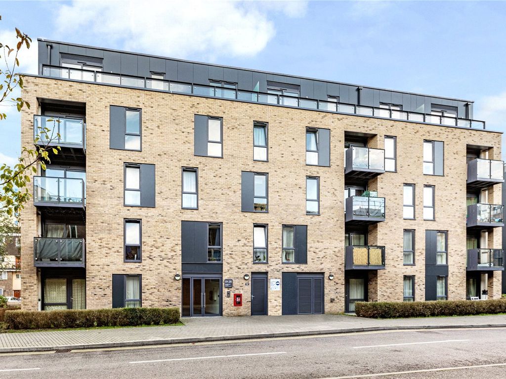 2 bed flat for sale in Addlestone, Surrey KT15, £275,000 Zoopla
