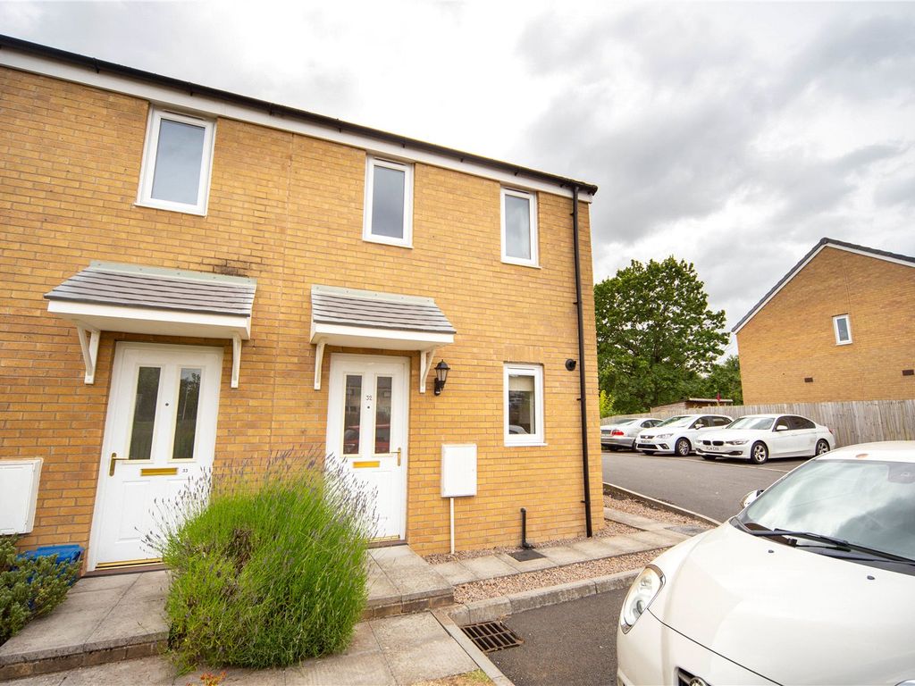 2 bed end terrace house to rent in Eastside Quarter, Llanederyn
