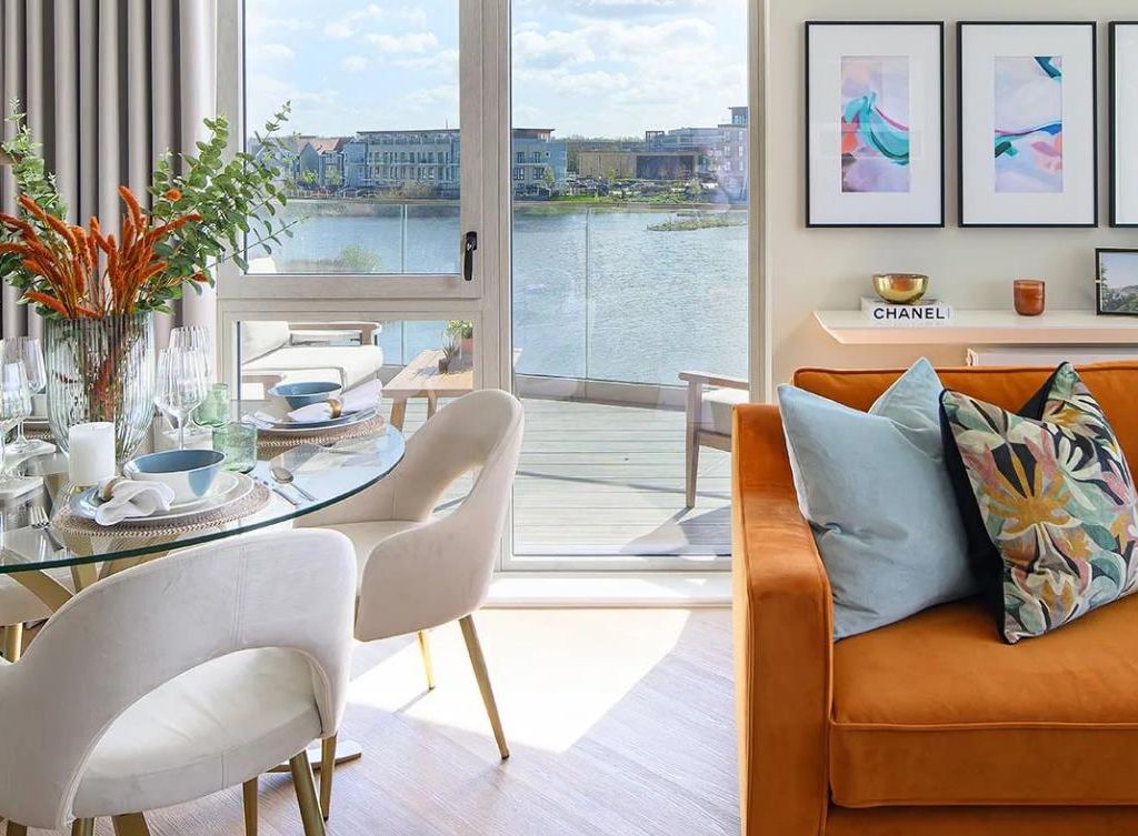 2 bed flat for sale in Bankside Garden, Reading RG2 Zoopla