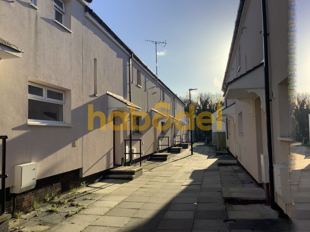 3 bed terraced house to rent in Birch Green, Skelmersdale WN8, £695 pcm