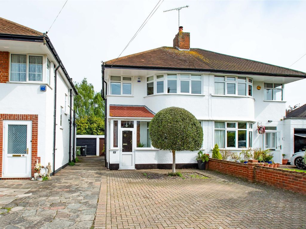 3 bed property for sale in Eastbury Road, Petts Wood, Kent BR5 Zoopla