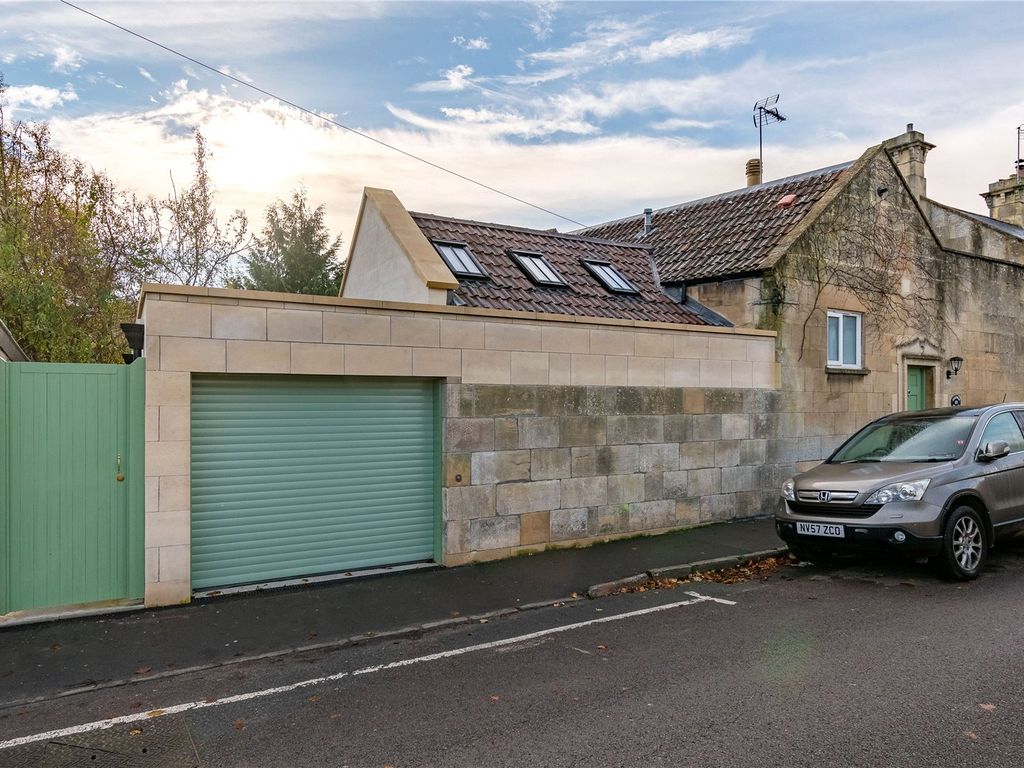 3 bed semidetached house for sale in Greenway Lane, Bath, Somerset BA2
