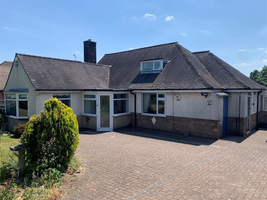 3 bed bungalow for sale in Ashover Road, Woolley Moor, Alfreton DE55
