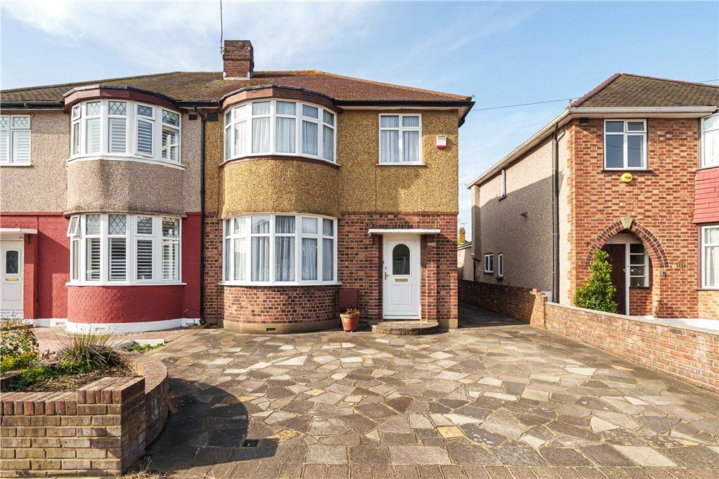 3 bed semidetached house for sale in Angus Drive, Ruislip, Middlesex