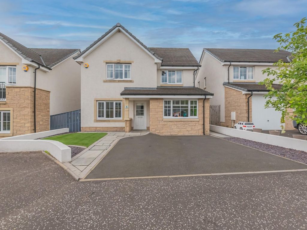 3 bed detached house for sale in Scholars Road, Alloa FK10 Zoopla