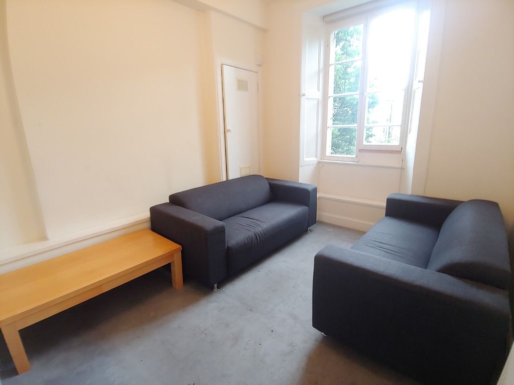 3 bed flat to rent in Grindlay Street, Tollcross, Edinburgh EH3 Zoopla