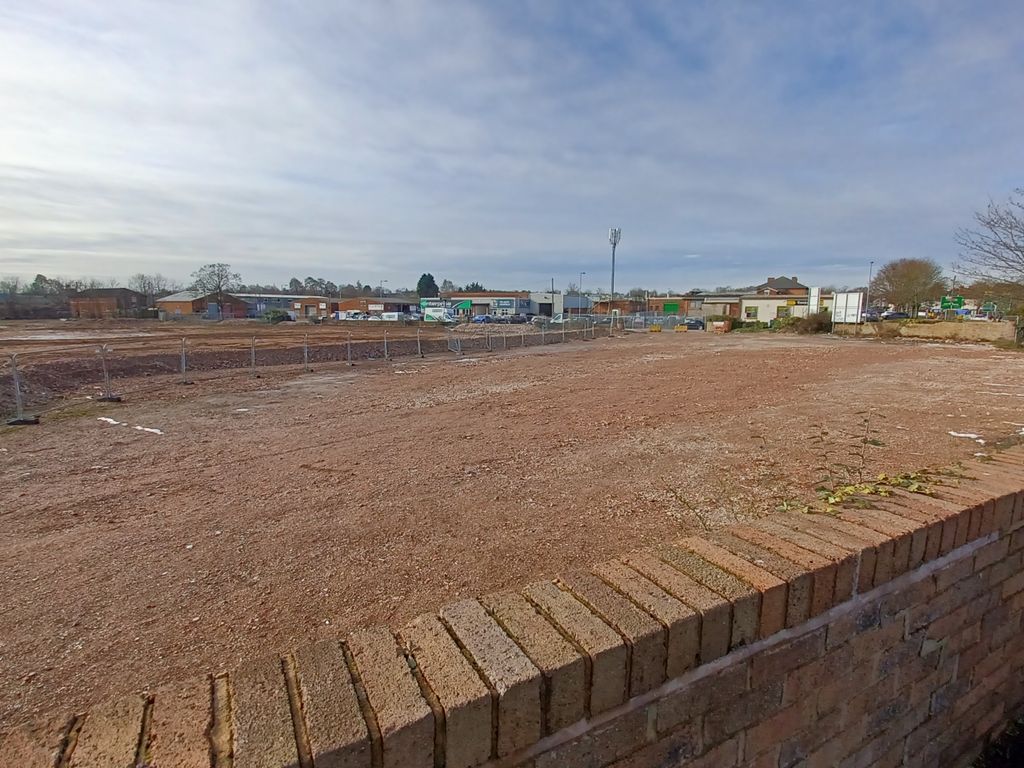 Land to let in Trent Valley Road, Lichfield WS13 Zoopla