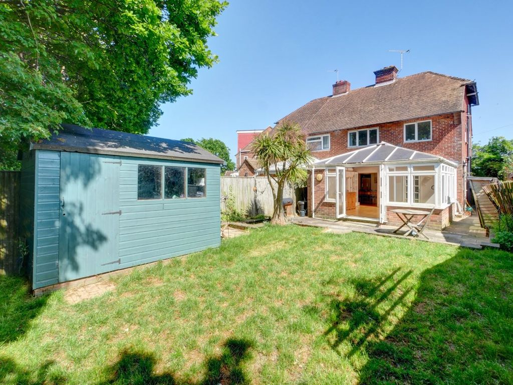 3 bed semidetached house for sale in Meadow Road, Hailsham BN27 Zoopla