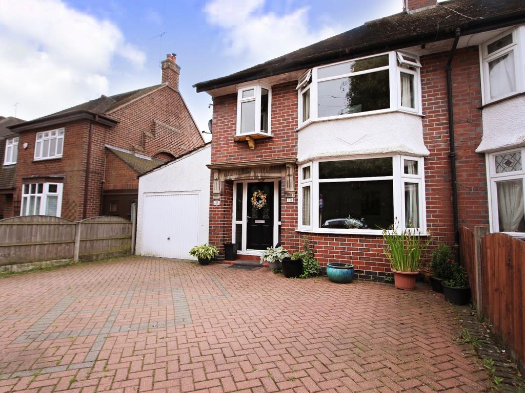 3 bed semidetached house for sale in Holly Road, Uttoxeter ST14, £