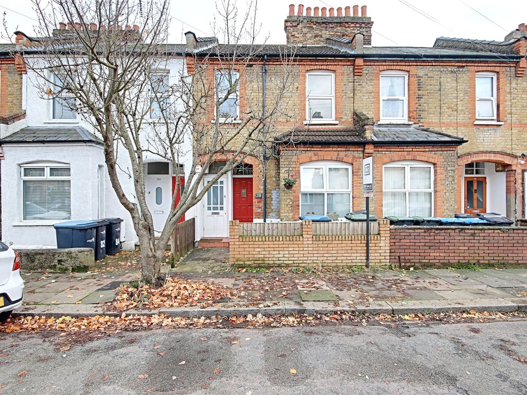2 bed for sale in Lea Road, Enfield EN2, £350,000 Zoopla