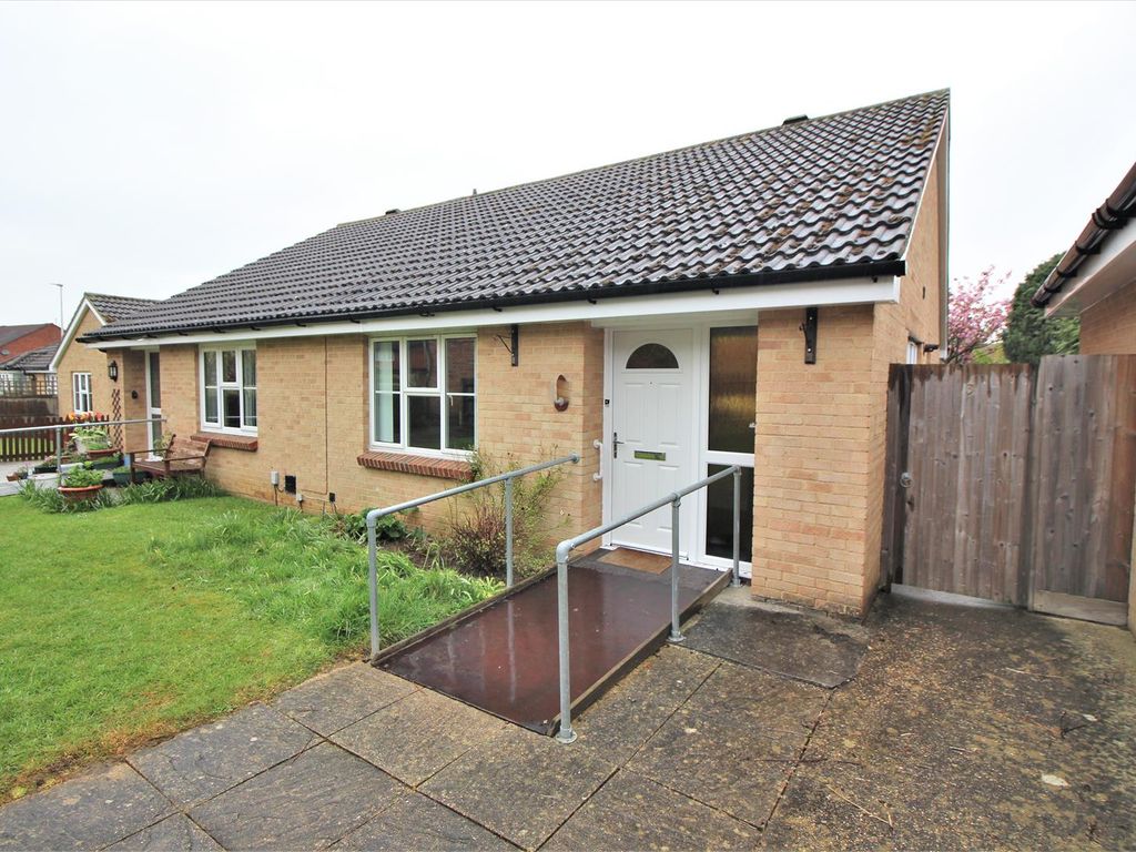 2 bed bungalow for sale in Condor Close, Tilehurst, Reading RG31 Zoopla