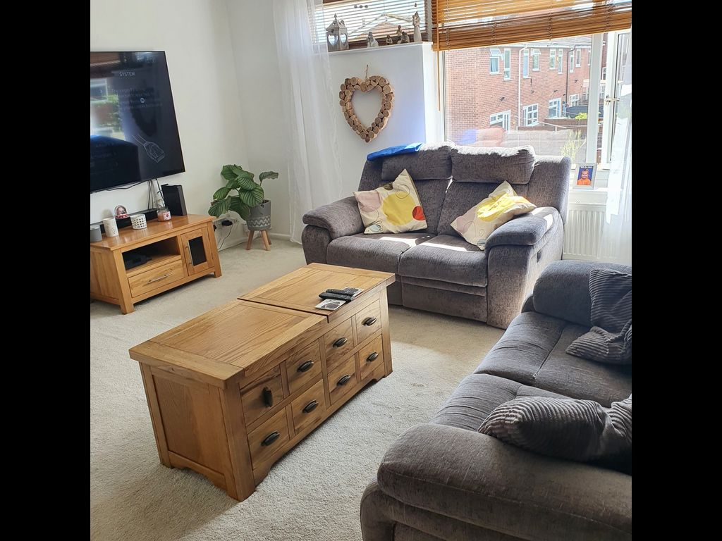 3 bed terraced house for sale in Stockport Road West, Bredbury, Stockport SK6, £260,000 Zoopla