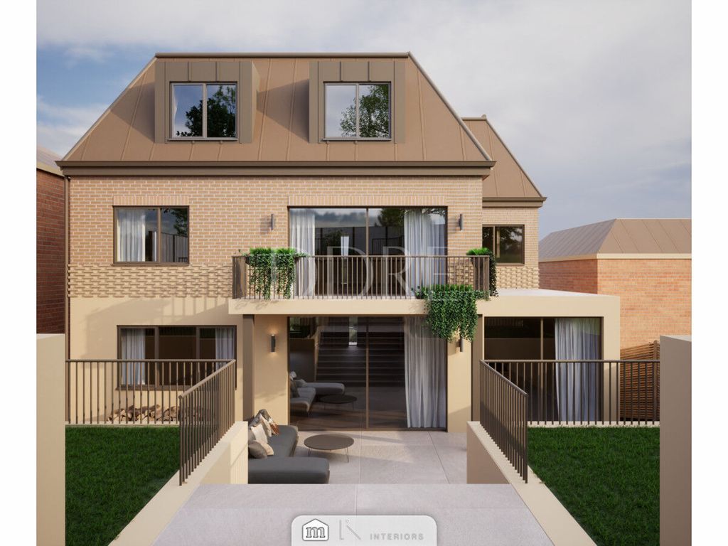 7 bed detached house for sale in West Heath Road, London NW3, £