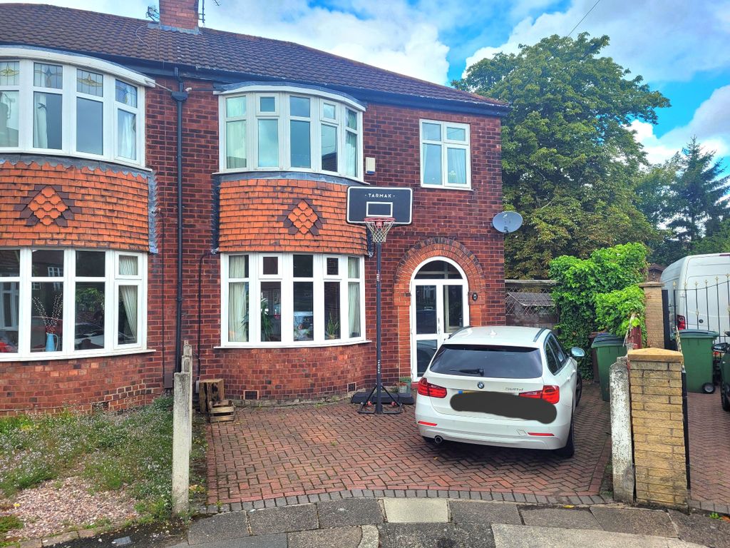 3 bed semidetached house to rent in Frodsham Avenue, Heaton Norris, Stockport SK4 Zoopla