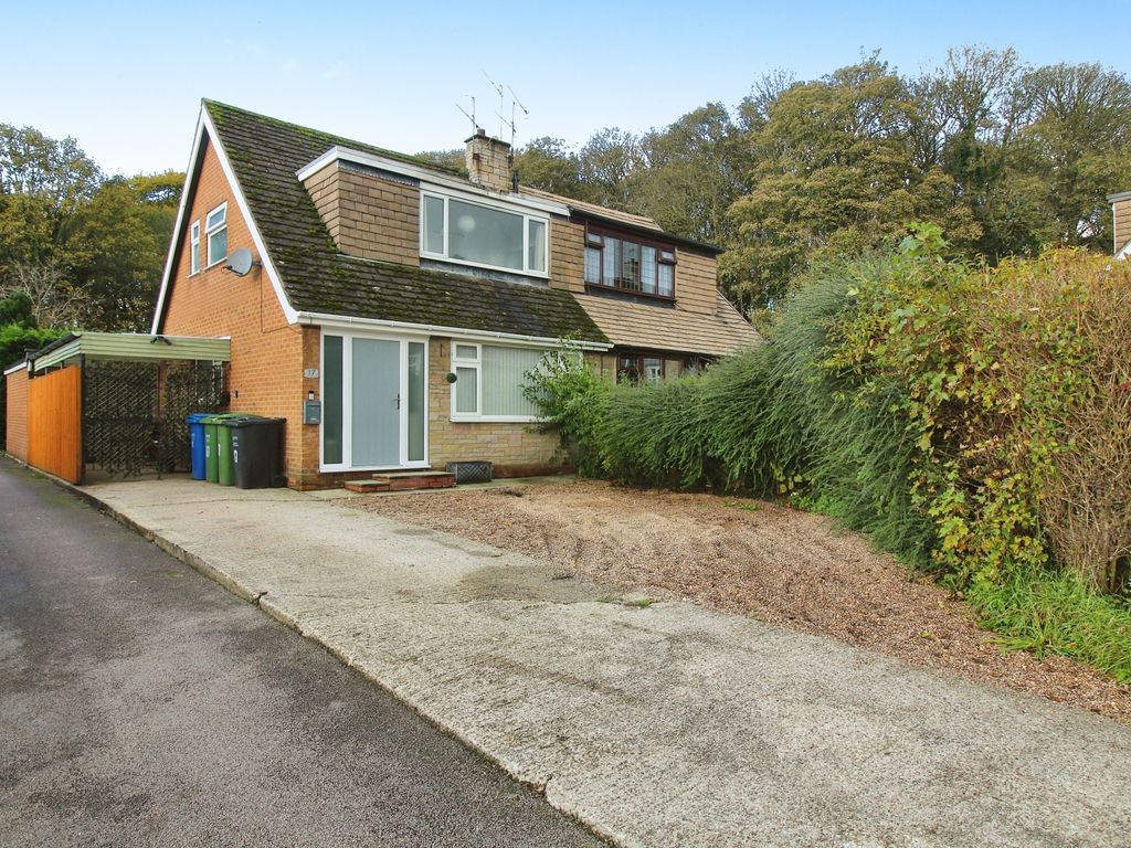 3 bed semidetached house for sale in Highview Close, Hady