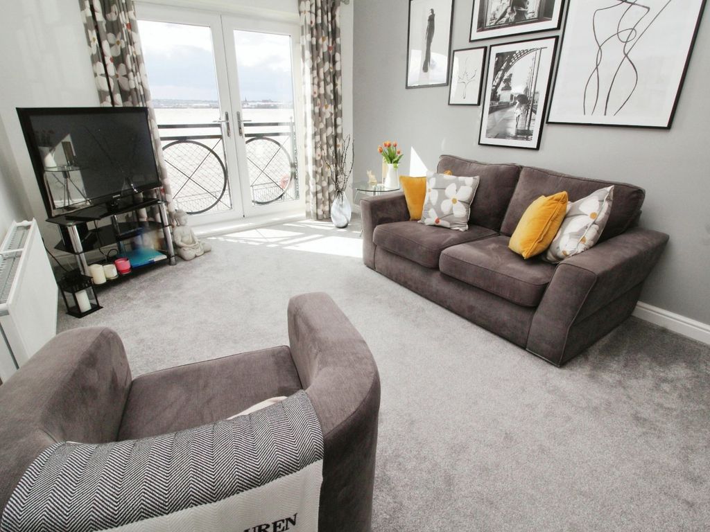 3 bed flat to rent in South Ferry Quay, Liverpool, Merseyside L3, £
