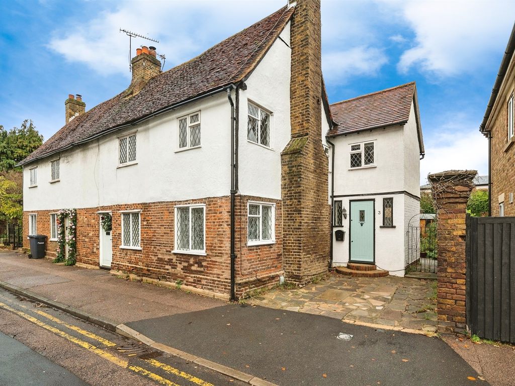 2 bed end terrace house for sale in Park Lane, Broxbourne EN10, £