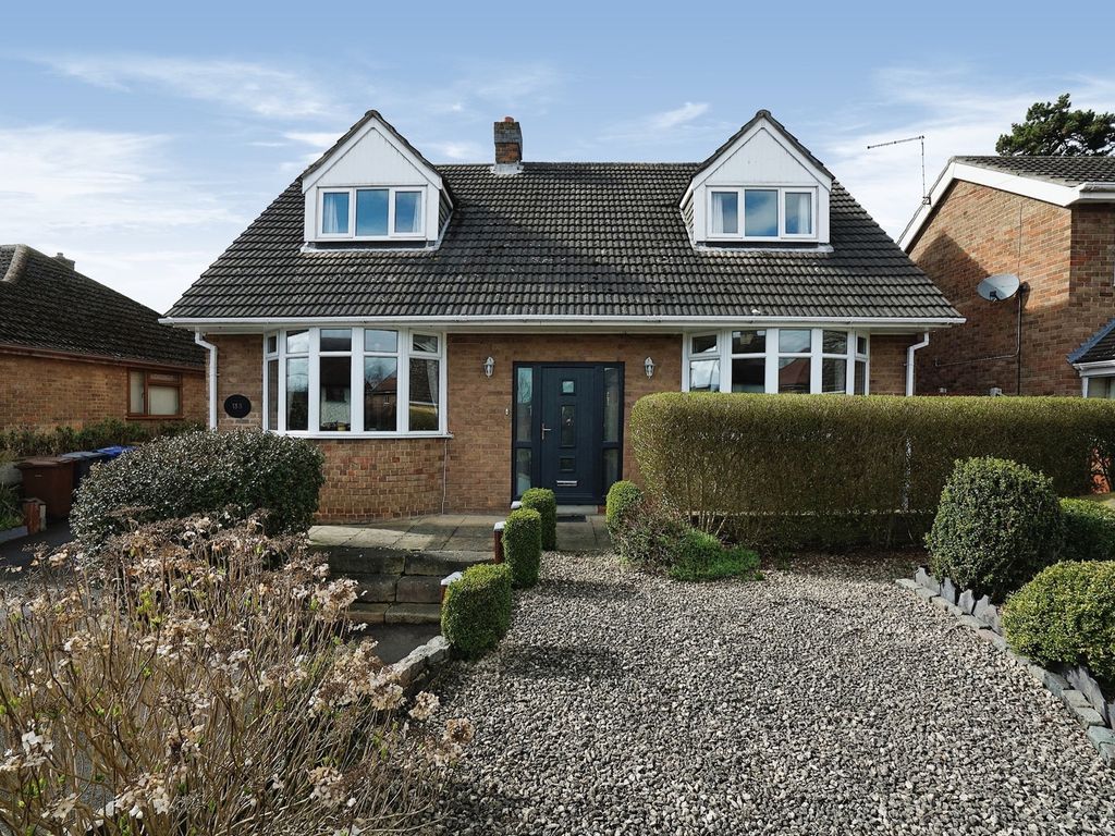 3 bed detached house for sale in Rolleston Road, BurtonOnTrent DE13