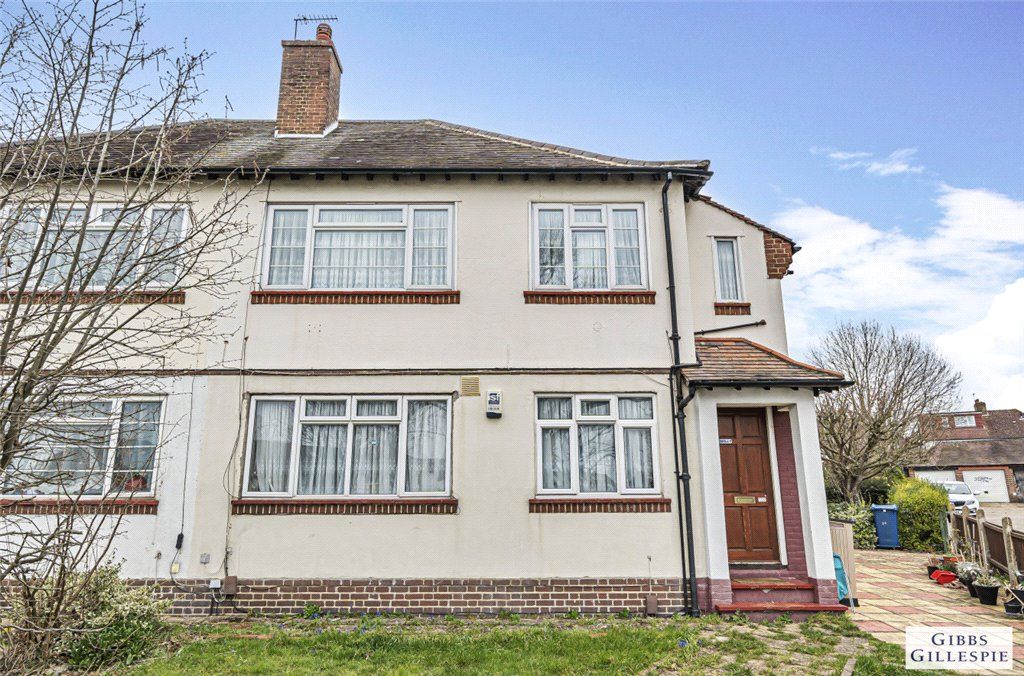 2 bed for sale in Alexandra Avenue, Harrow, Middlesex HA2