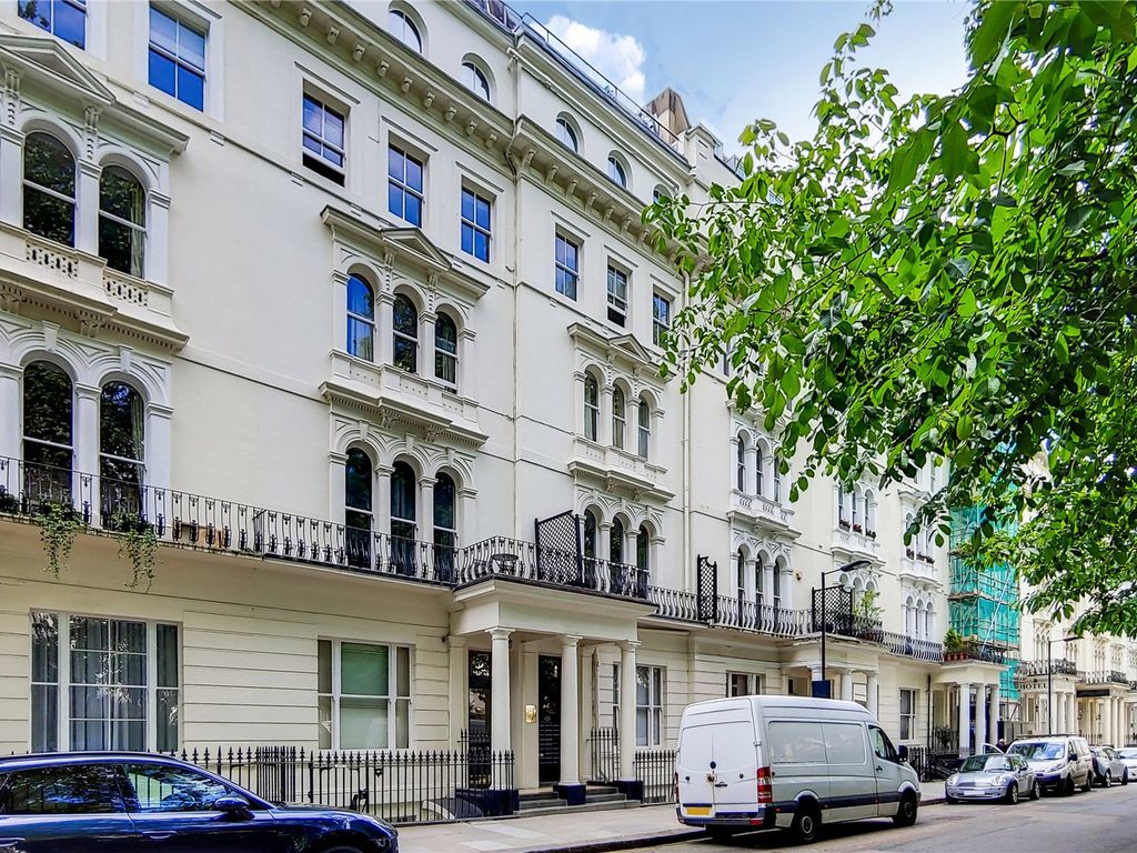 Studio for sale in Kensington Garden Square, Bayswater, London W2, £