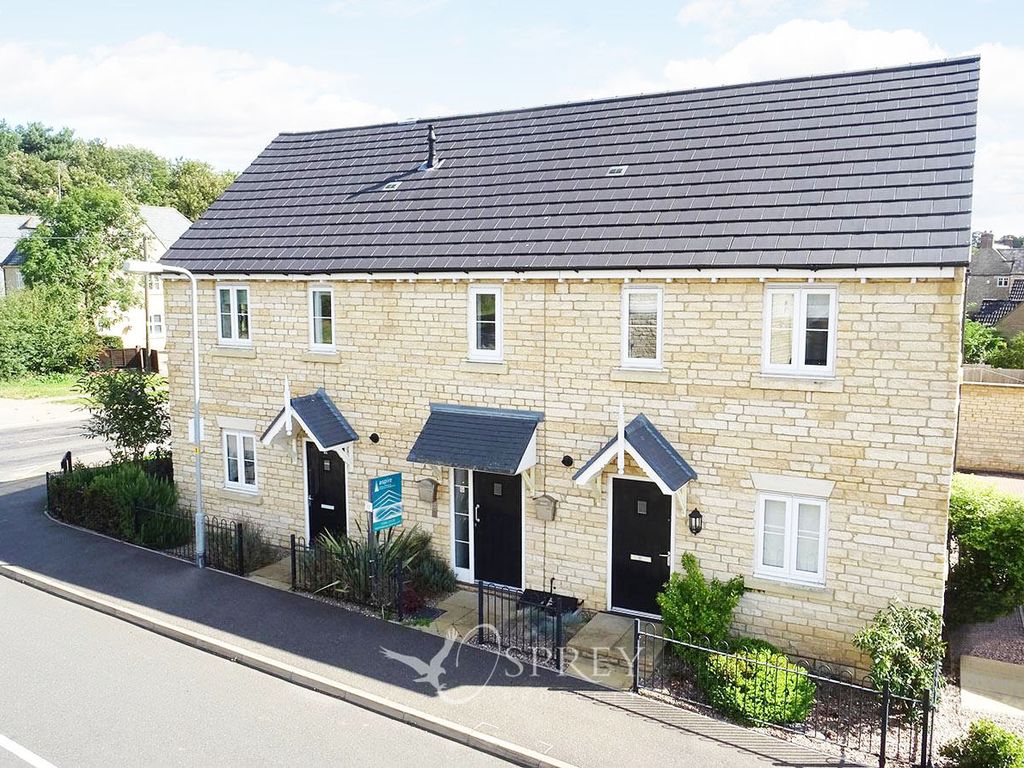 1 bed flat to rent in Benefield Road, Oundle, Peterborough PE8, £700