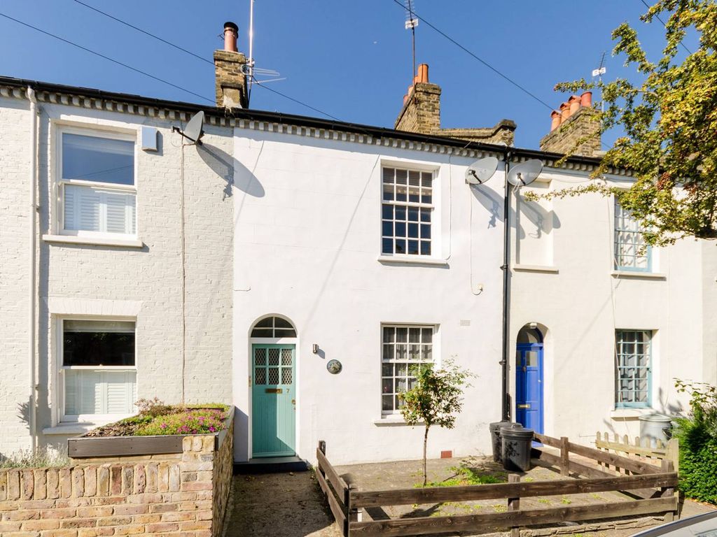 2 bed flat to rent in Sefton Street, Putney, London SW15, £2,500 pcm