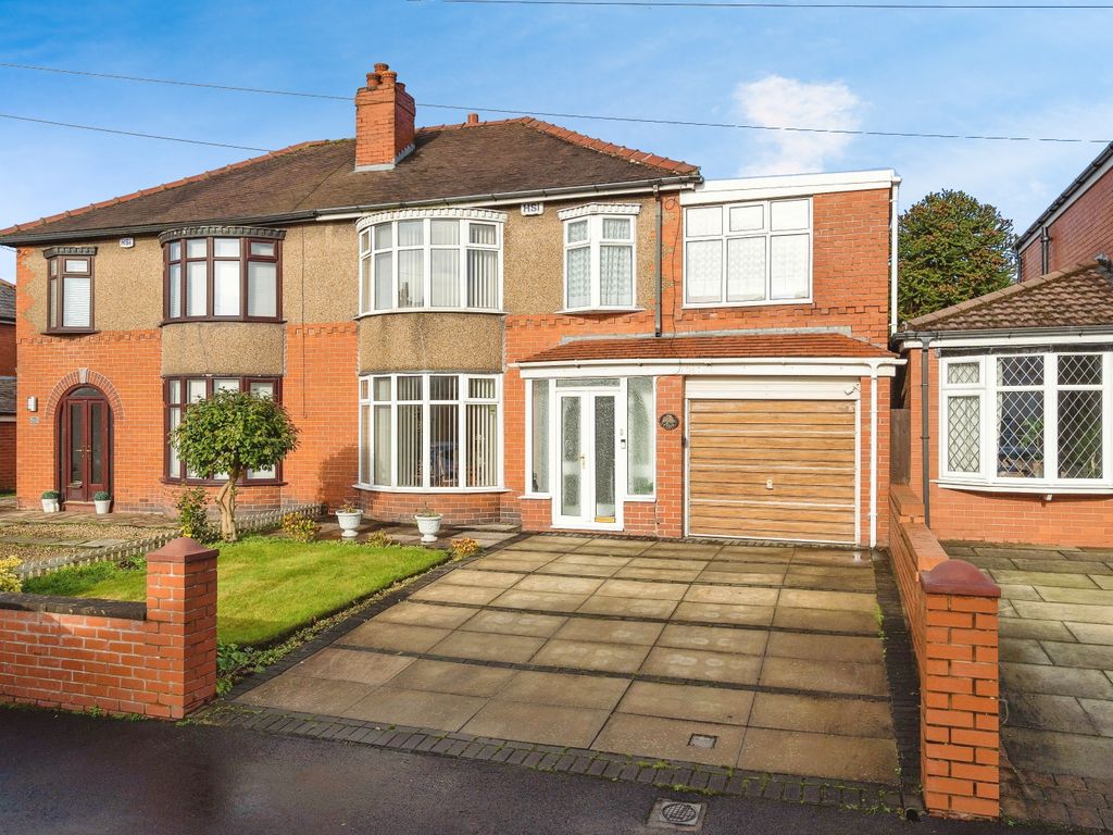 4 bed semidetached house for sale in Cornwall Avenue, Bolton, Greater