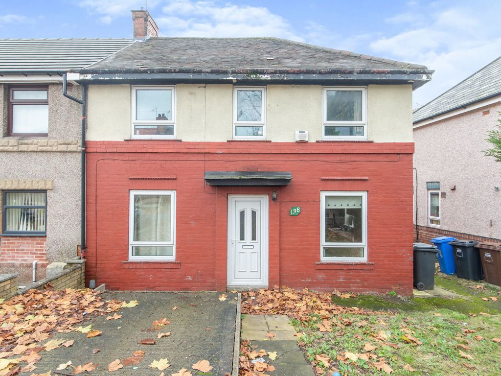 3 bed end terrace house for sale in Southey Hall Road, Sheffield S5