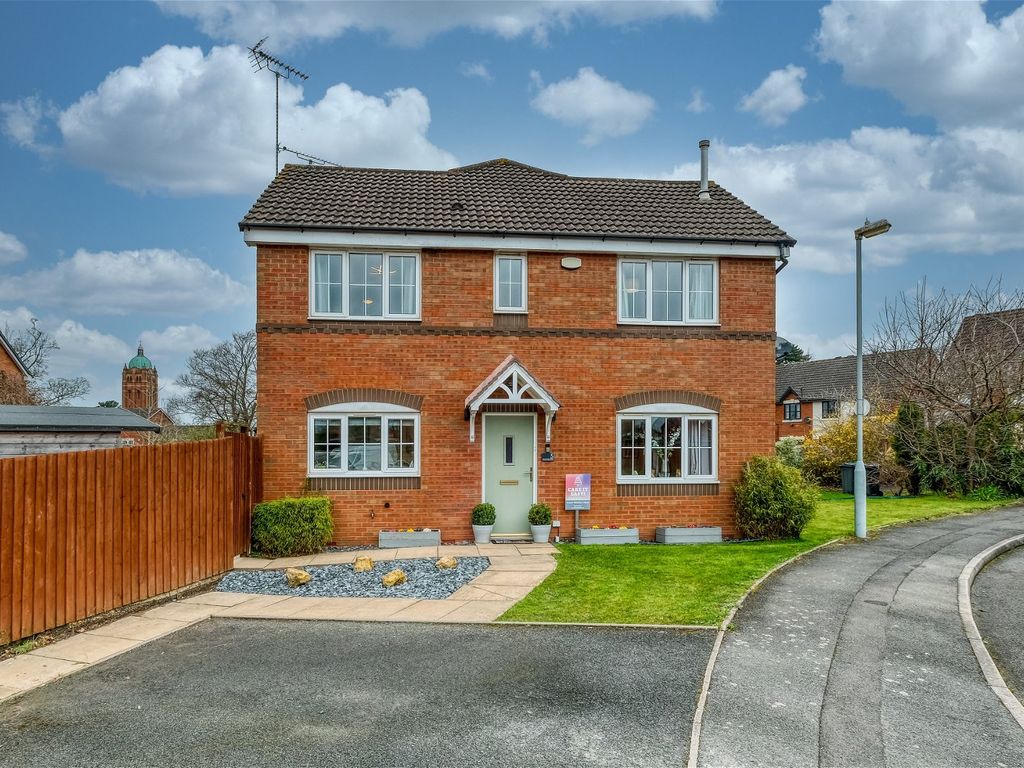 3 bed end terrace house for sale in Great Farley Drive, Northfield
