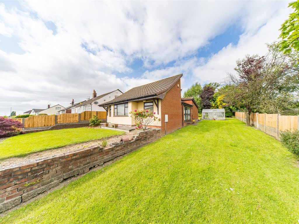 3 bed bungalow for sale in Foxshaw Close, Whiston, Prescot L35 Zoopla