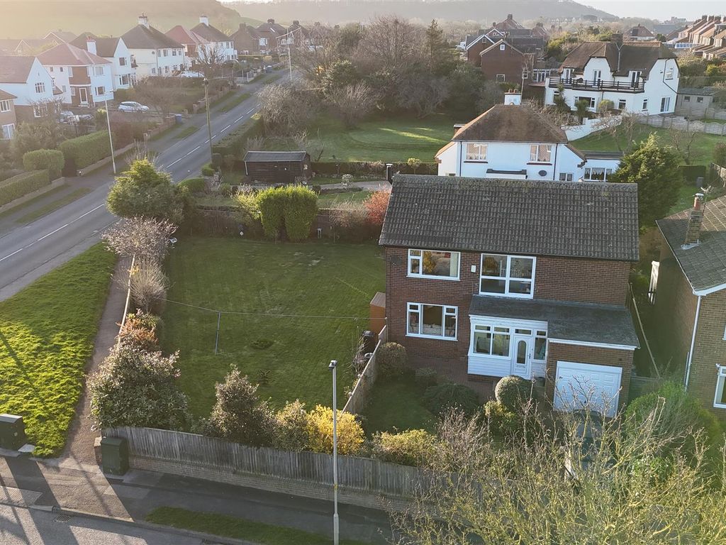 3 bed detached house for sale in Cornelian Drive, Scarborough YO11, £