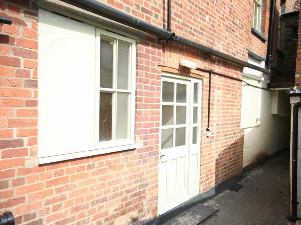 West Street, Buckingham MK18  