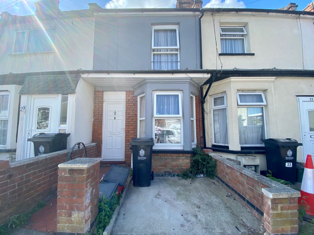 2 bed terraced house for sale in Cambridge Road, ClactonOnSea CO15