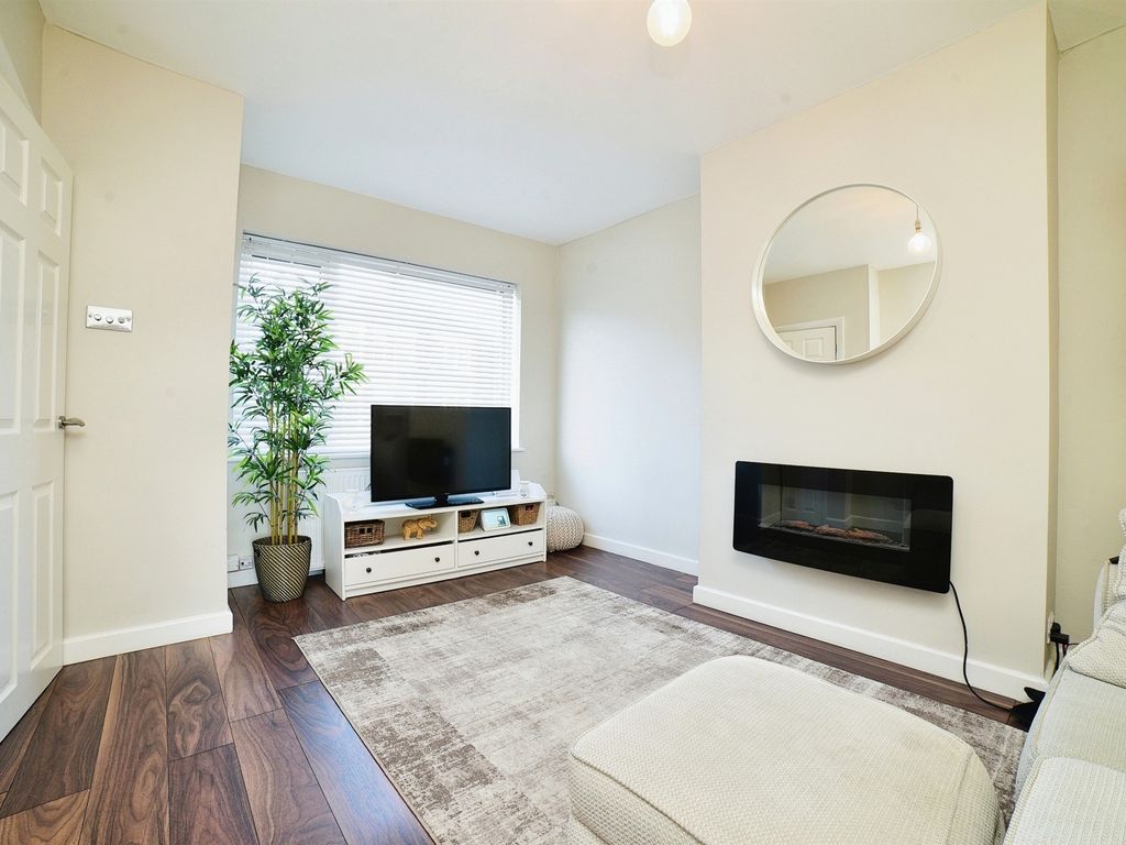 2 bed terraced house for sale in Aston Road, Willerby, Hull HU10, £