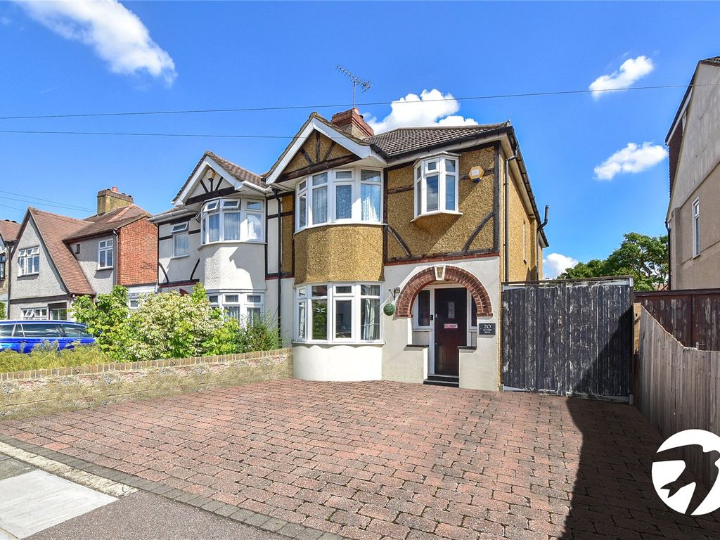 4 bed semidetached house for sale in Heather Drive, West Dartford