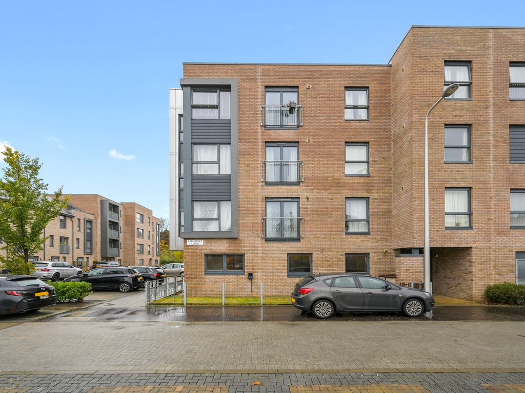2 bed flat for sale in 17 Ashcroft Lane, Wester Hailes, Edinburgh EH14, £175,000 Zoopla