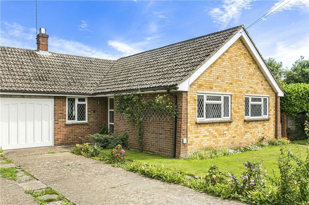 3 bed bungalow for sale in Hawkewood Road, SunburyOnThames TW16, £