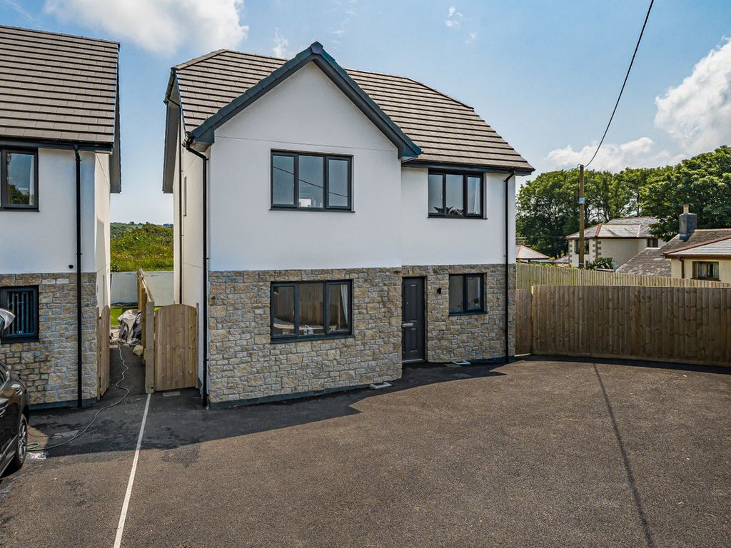 4 bed detached house for sale in Troon Moor, Camborne TR14 Zoopla