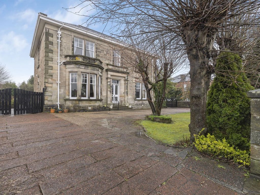 8 bed detached house for sale in Wellhall Road, Hamilton ML3, £515,000