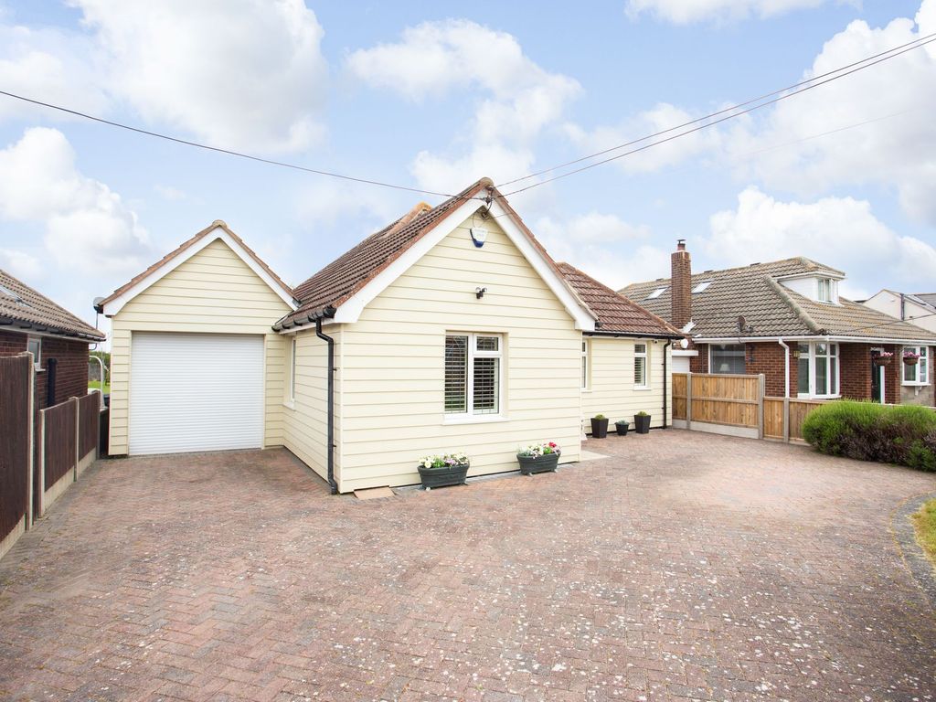 3 bed detached bungalow for sale in Maydowns Road, Chestfield CT5 - Zoopla