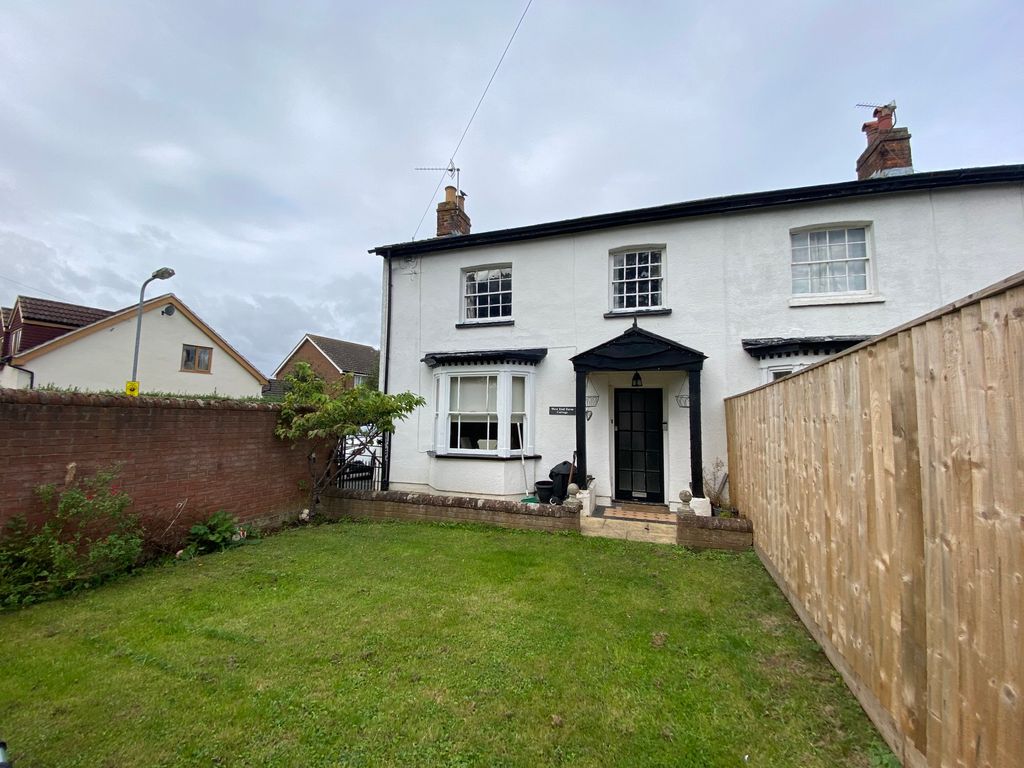 2 bed end terrace house to rent in West Street, Steeple Claydon