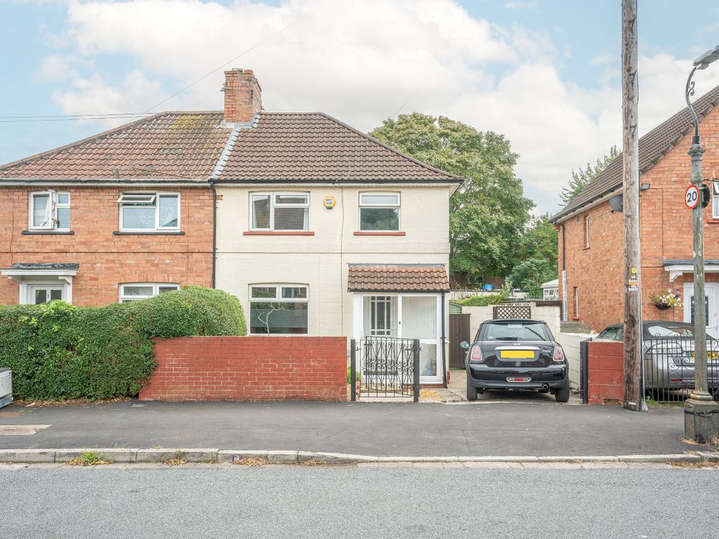 3 bed semidetached house for sale in Crediton Crescent, Knowle West