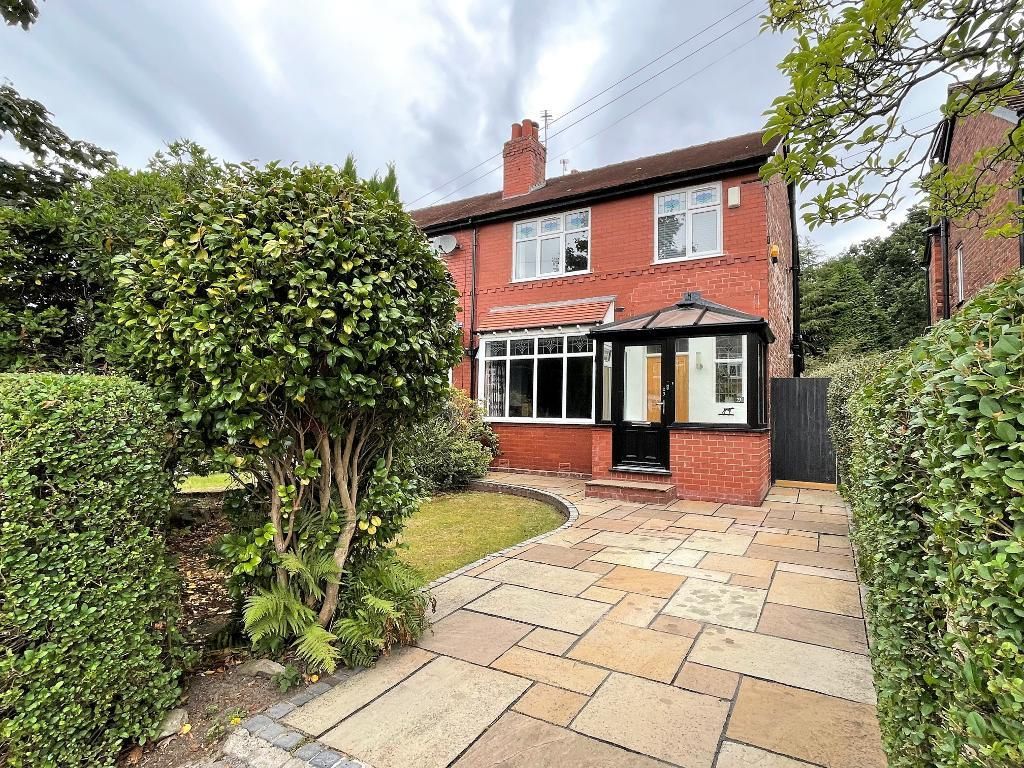 3 bed semidetached house for sale in Crossfield Grove, Woodsmoor