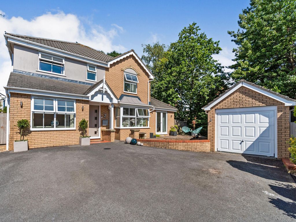 5 bed detached house for sale in Pant Yr Hebog, Bridgend CF31 Zoopla